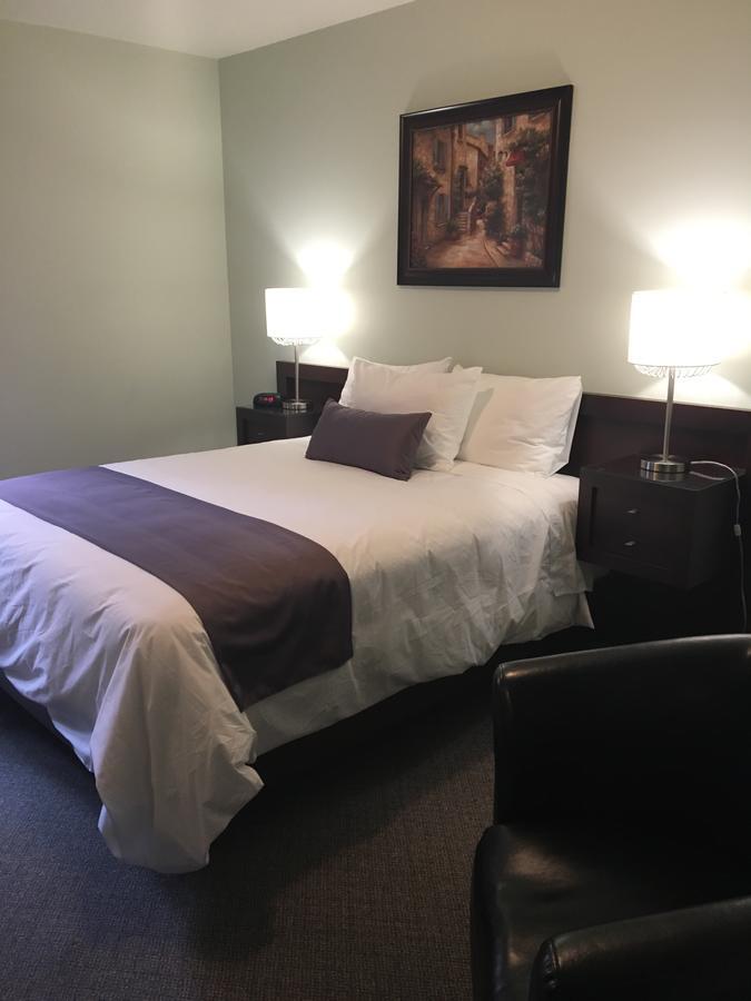 Auberge Centre Ville Chicoutimi Exteriör bild
