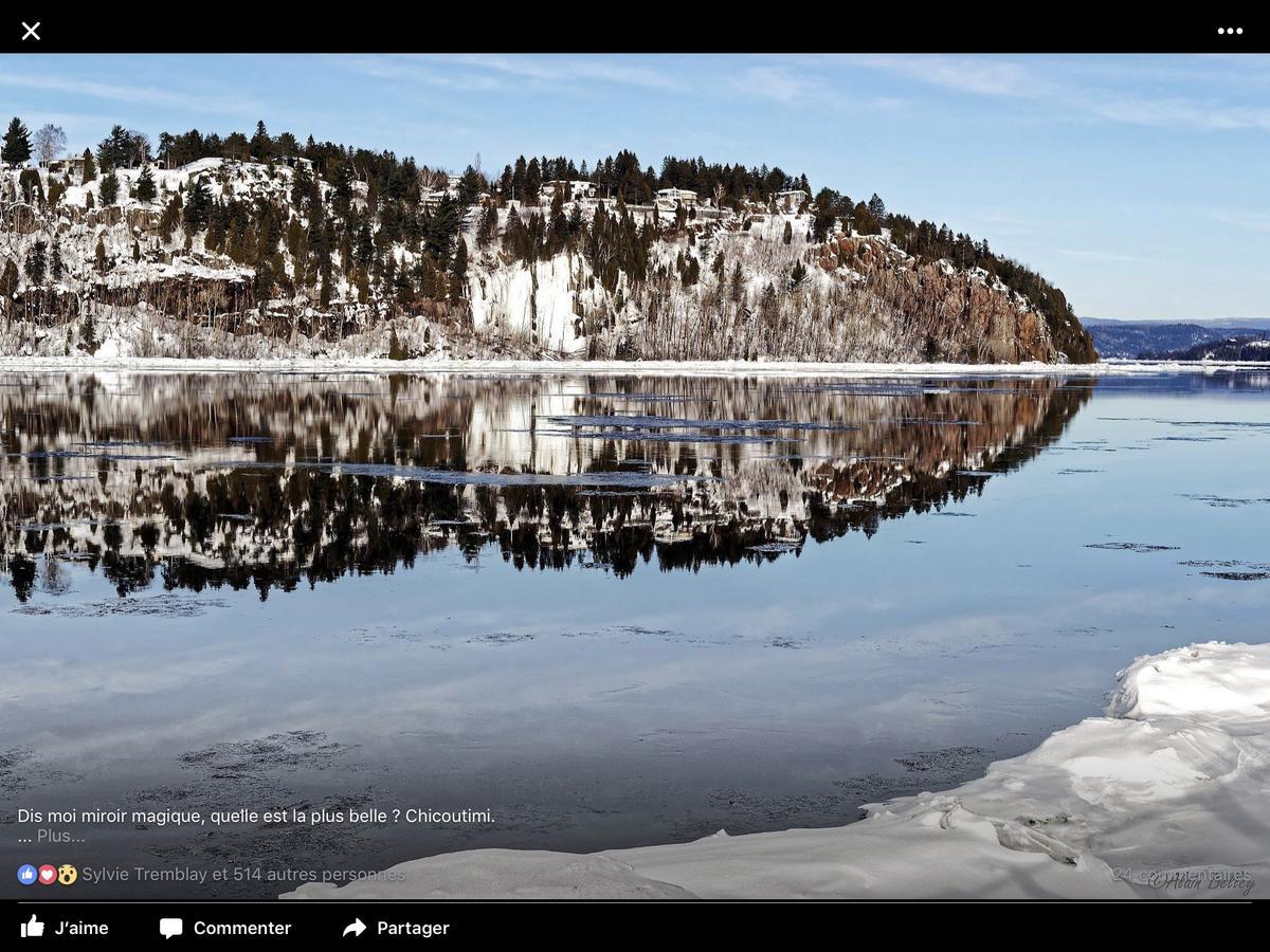 Auberge Centre Ville Chicoutimi Exteriör bild