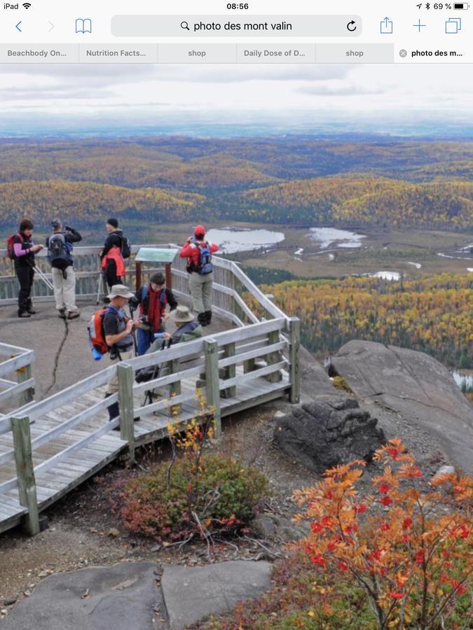 Auberge Centre Ville Chicoutimi Exteriör bild